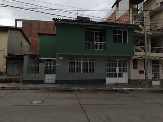 Foto 1 de VENDO PROPIEDAD COMO TERRENO - HUARAZ