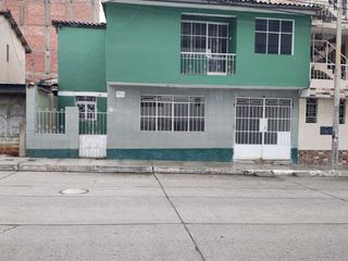 Foto 4 de VENDO PROPIEDAD COMO TERRENO - HUARAZ