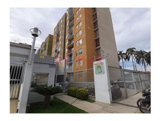 Foto 1 de Alquiler De Dpto Con Ascensor En Condominio Alameda Santa Ana // ID: 1136563