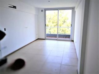 Foto 10 de Venta Departamento 2 Ambientes con Cochera - Ramos Mejia