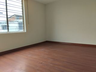 Foto 16 de VENTA DE CASA CON LOCAL COMERCIAL Y DEPARTAMENTOS