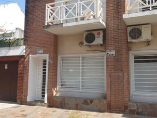 Foto 1 de Excelente Ph Dúplex 3 Amb A 2 Cuadras Del Colegio Las Nieves Con Patio