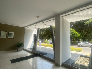Foto 16 de FLAT EN VENTA, LIMITE CON SAN ISIDRO. VISTA INTERNA ABIERTA