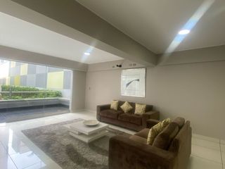Foto 17 de FLAT EN VENTA, LIMITE CON SAN ISIDRO. VISTA INTERNA ABIERTA