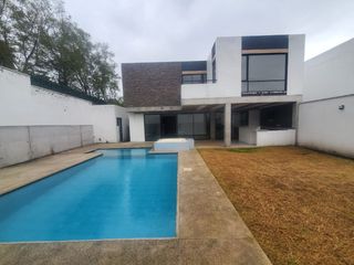 Foto 6 de SE RENTA HERMOS CASA DE TRES HABITACIONES ENTUMBCO