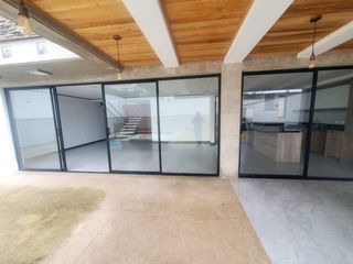 Foto 10 de SE RENTA HERMOS CASA DE TRES HABITACIONES ENTUMBCO