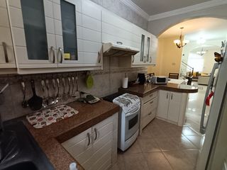Foto 10 de Casa de venta La Garzota 3, 4 dormitorios, 2 parqueos, Norte de Guayaquil.