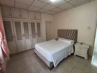 Foto 26 de Casa de venta La Garzota 3, 4 dormitorios, 2 parqueos, Norte de Guayaquil.