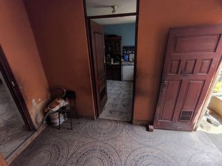 Foto 4 de se vende casa como terreno en Carabaylllo de 260 M2