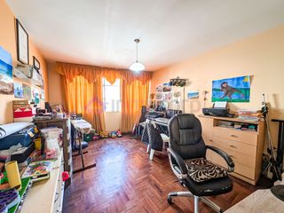 Foto 16 de ¡Casa en Esquina! 255m² de Terreno en Urb. Los Gladiolos – Pueblo Libre