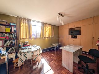 Foto 17 de ¡Casa en Esquina! 255m² de Terreno en Urb. Los Gladiolos – Pueblo Libre