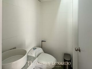 Foto 10 de Alquiler de oficina de 24 m2 en el novedoso edificio Connect, Barranco
