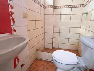 Foto 1 de VENDO LINDO DEPARTAMENTO TERCER PISO URB. ROSA DE AMERICA(ALORA)