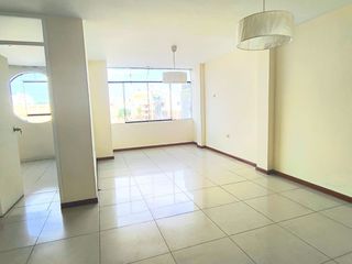 Foto 2 de VENDO LINDO DEPARTAMENTO TERCER PISO URB. ROSA DE AMERICA(ALORA)