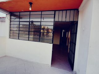 Foto 3 de Ocasión Vendo Casa De 3 Niveles Con Departamento Independiente