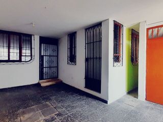 Foto 2 de Ocasión Vendo Casa De 3 Niveles Con Departamento Independiente