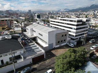 Foto 2 de Gran Oportunidad de Inversión: Galpón en Venta Sector El Inca