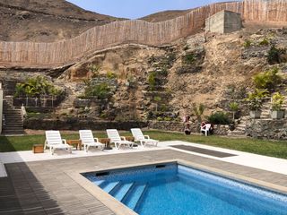 Foto 1 de Vive o veranea en Naplo con estilo: Venta Casa tipo condominio para varias familias con independencia, terraza piscina y maravillosa vista al mar