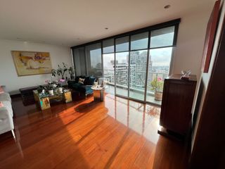 Foto 7 de Venta Dúplex de lujo con terraza de 63 m², jacuzzi y vista panorámica al Golf de San Isidro