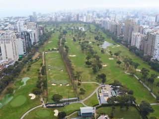 Foto 11 de Venta Dúplex de lujo con terraza de 63 m², jacuzzi y vista panorámica al Golf de San Isidro