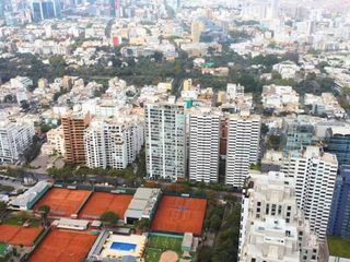 Foto 13 de Venta Dúplex de lujo con terraza de 63 m², jacuzzi y vista panorámica al Golf de San Isidro