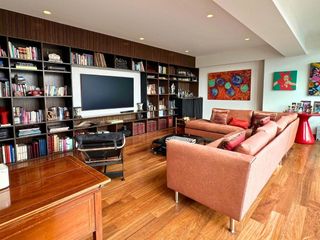 Foto 21 de Venta Dúplex de lujo con terraza de 63 m², jacuzzi y vista panorámica al Golf de San Isidro