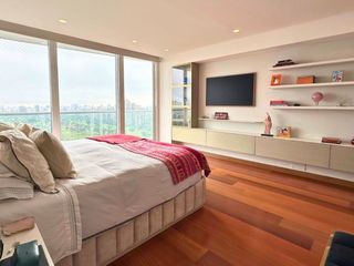 Foto 25 de Venta Dúplex de lujo con terraza de 63 m², jacuzzi y vista panorámica al Golf de San Isidro