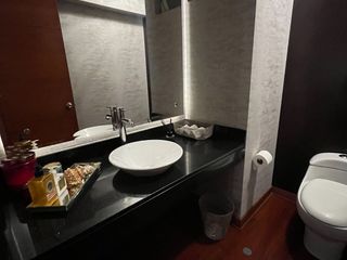 Foto 7 de Venta Dpto. de lujo con vista panorámica al Golf Los Inkas – Terraza, cava y 3 dorms. con baño propio