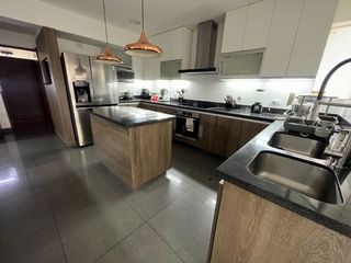 Foto 11 de Venta Dpto. de lujo con vista panorámica al Golf Los Inkas – Terraza, cava y 3 dorms. con baño propio