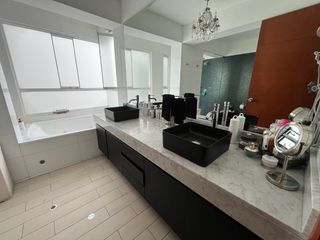 Foto 14 de Venta Dpto. de lujo con vista panorámica al Golf Los Inkas – Terraza, cava y 3 dorms. con baño propio