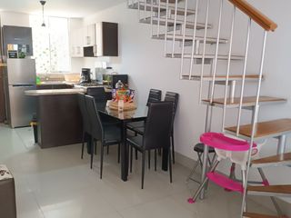 Foto 4 de Alquiler de Casa Amoblada de 2 Pisos en Sol de Ica IV Etapa – Frente a Parque