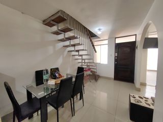 Foto 10 de Alquiler de Casa Amoblada de 2 Pisos en Sol de Ica IV Etapa – Frente a Parque