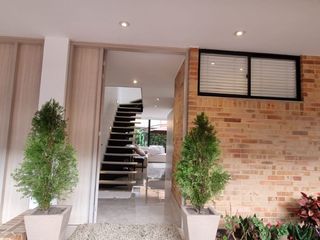 Foto 8 de VENTA CASA MODERNA