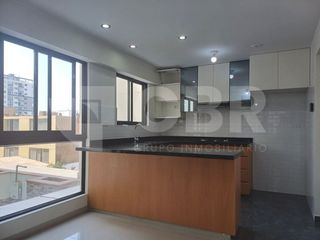 Foto 1 de VENTA DEPARTAMENTO EN CERCADO DE LIMA