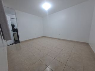 Foto 10 de SE VENDE CASA A UNA CUADRA DE LA PANAMERICANA SUR📈