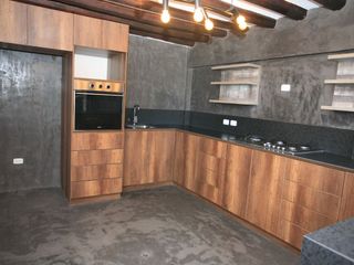 Foto 6 de Espacio y Estilo: Hermosa Casa Rústica Moderna en Alquiler
