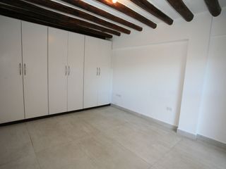 Foto 12 de Espacio y Estilo: Hermosa Casa Rústica Moderna en Alquiler