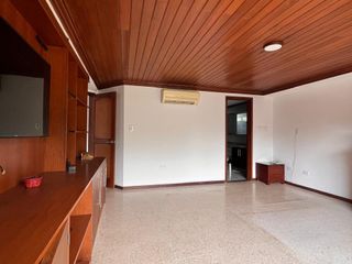Foto 3 de SE VENDE APARTAMENTO