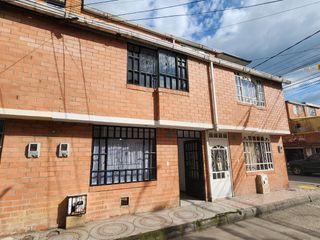 Foto 1 de SE VENDE ESPECTACULAR CASA DE BARRIO EN MOSQUERA (CONDADO DEL DUQUE)