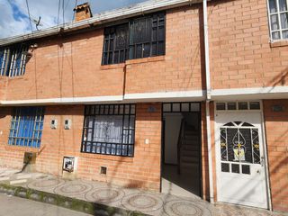 Foto 2 de SE VENDE ESPECTACULAR CASA DE BARRIO EN MOSQUERA (CONDADO DEL DUQUE)