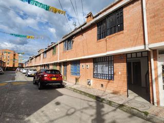 Foto 3 de SE VENDE ESPECTACULAR CASA DE BARRIO EN MOSQUERA (CONDADO DEL DUQUE)