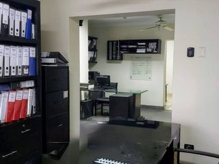 Foto 14 de Edificio Comercial en Esquina en Av. El Ejército cuadra 5.