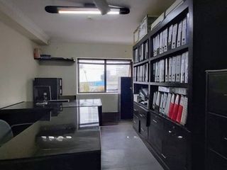 Foto 19 de Edificio Comercial en Esquina en Av. El Ejército cuadra 5.
