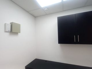Foto 3 de 🏡 ¡Alquiler De Casa Ideal Para Uso Comercial En Ubicación Estratégica!📍 Urb. Las Casuarinas – San Vicente De Cañete