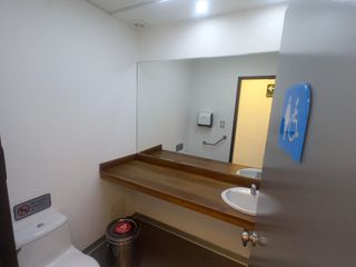 Foto 7 de 🏡 ¡Alquiler De Casa Ideal Para Uso Comercial En Ubicación Estratégica!📍 Urb. Las Casuarinas – San Vicente De Cañete