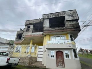 Foto 1 de Casa en venta en la Urb. El Porton- Santo Domingo