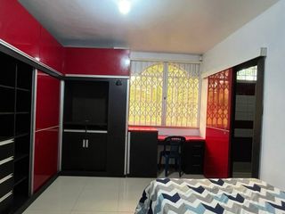 Foto 6 de Casa en venta en la Urb. El Porton- Santo Domingo