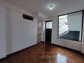 Foto 9 de CASA DE VENTA EN CARAPUNGO 4 HABITACIONES QUITO - ECUADOR