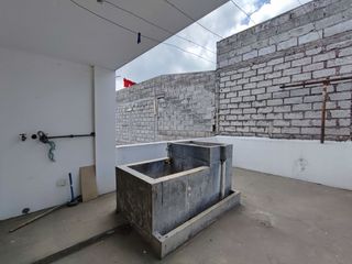 Foto 10 de CASA DE VENTA EN CARAPUNGO 4 HABITACIONES QUITO - ECUADOR