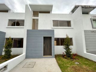 Foto 1 de CASA DE VENTA EN CALDERON QUITO - ECUADOR